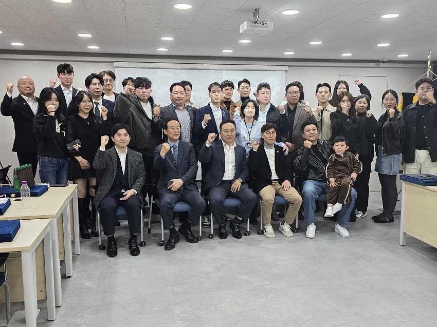 1931eb29f6b2785175c6c2b3751ad91e_1764052945_9161.jpg 1931eb29f6b2785175c6c2b3751ad91e_1764052945_9161.jpg